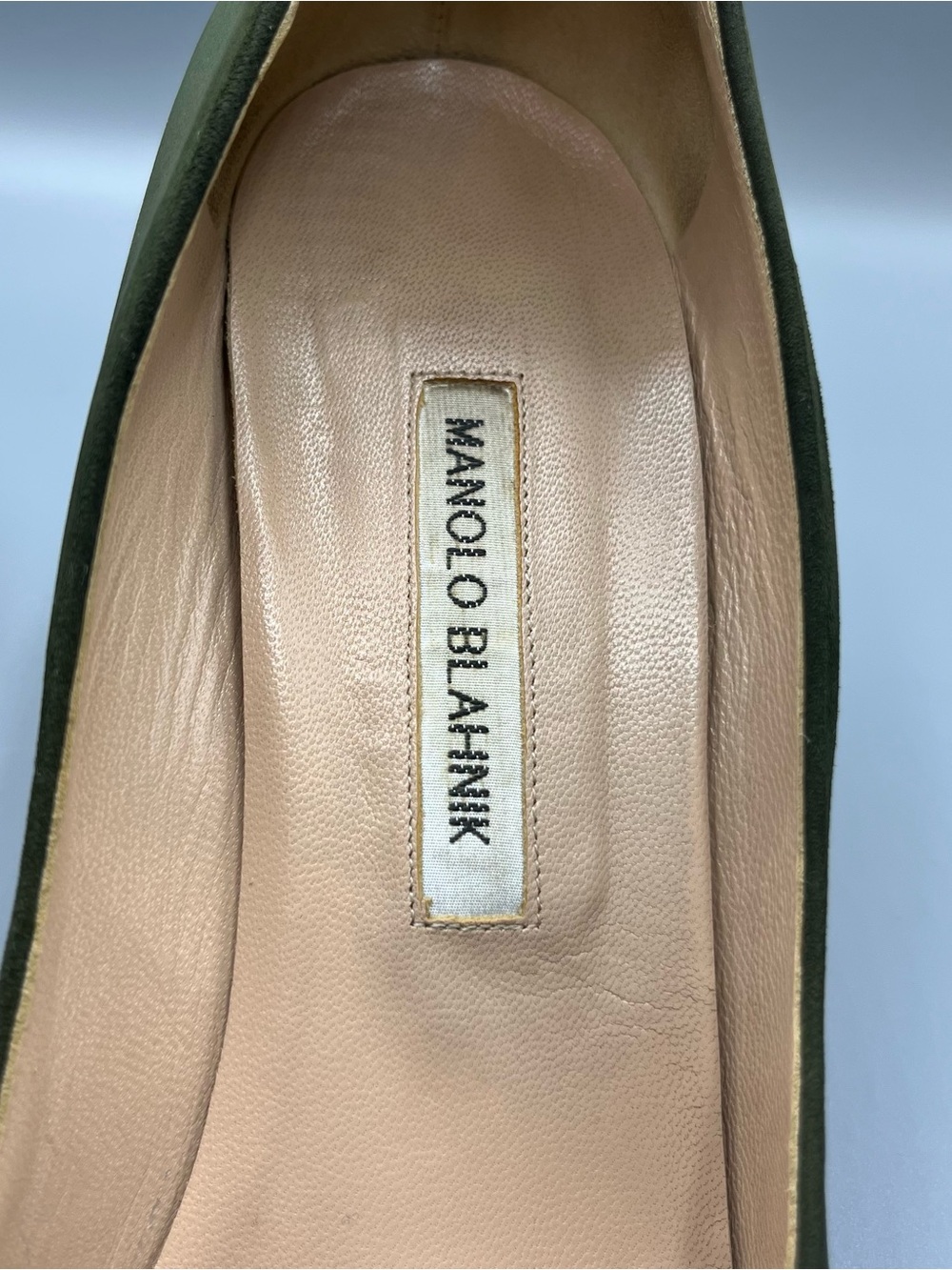 Manolo Blahnik Olive Green Suede Pointed-Toe Pumps Size IT41 US 10 - Picture 5 of 16